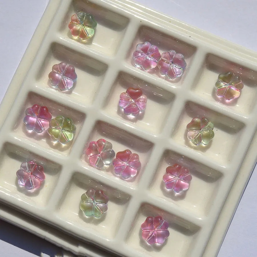 10mm gradient colour crystal glass beads in four-leaf clover shape with transparent iridescent electroplated finish