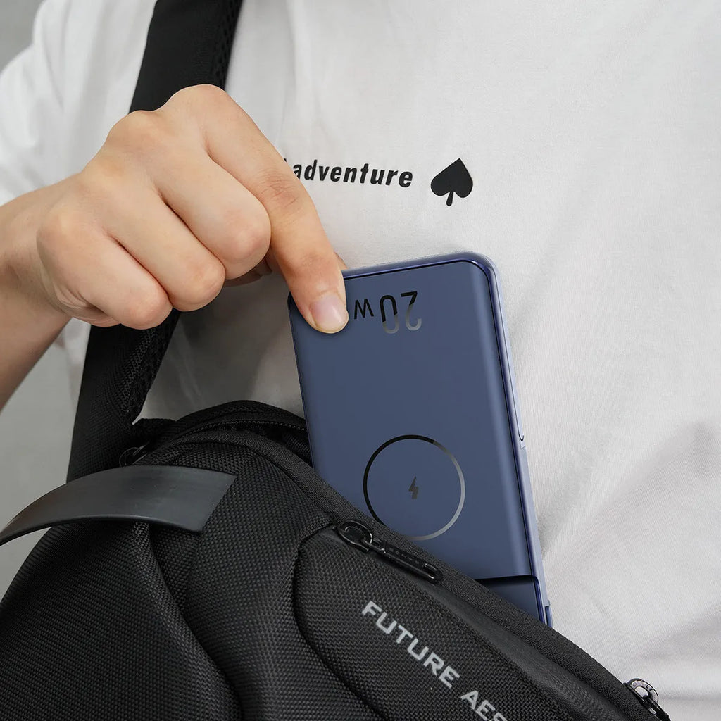 Black magnetic wireless power bank with 10000mAh capacity and industrial design
