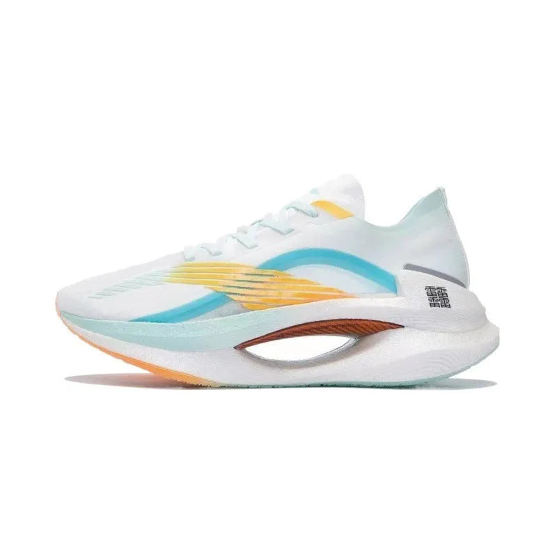Flyknit low top wedge heel sneakers for men in solid colour