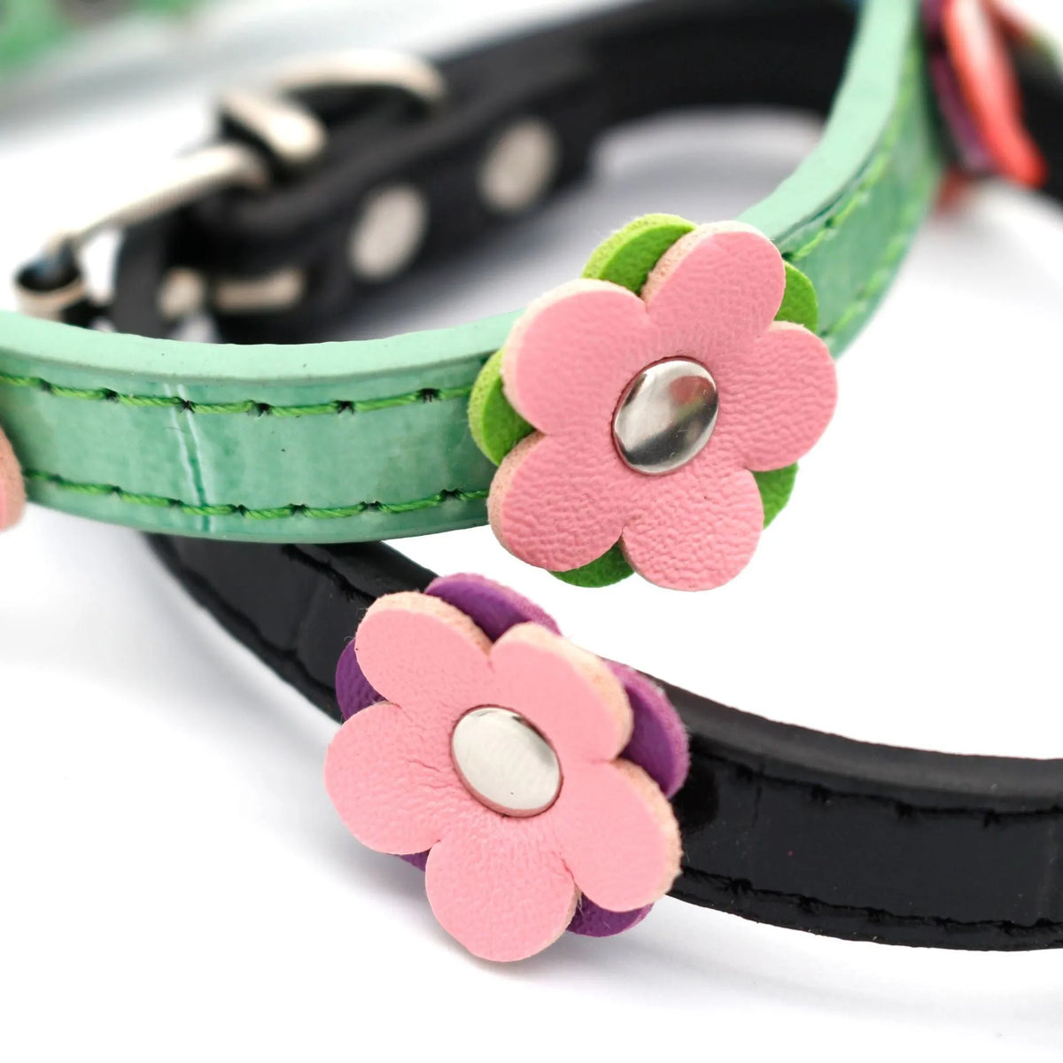 Small dog and cat collar, 1.5cm wide PU, flower pattern, shown in red, green, black and rose