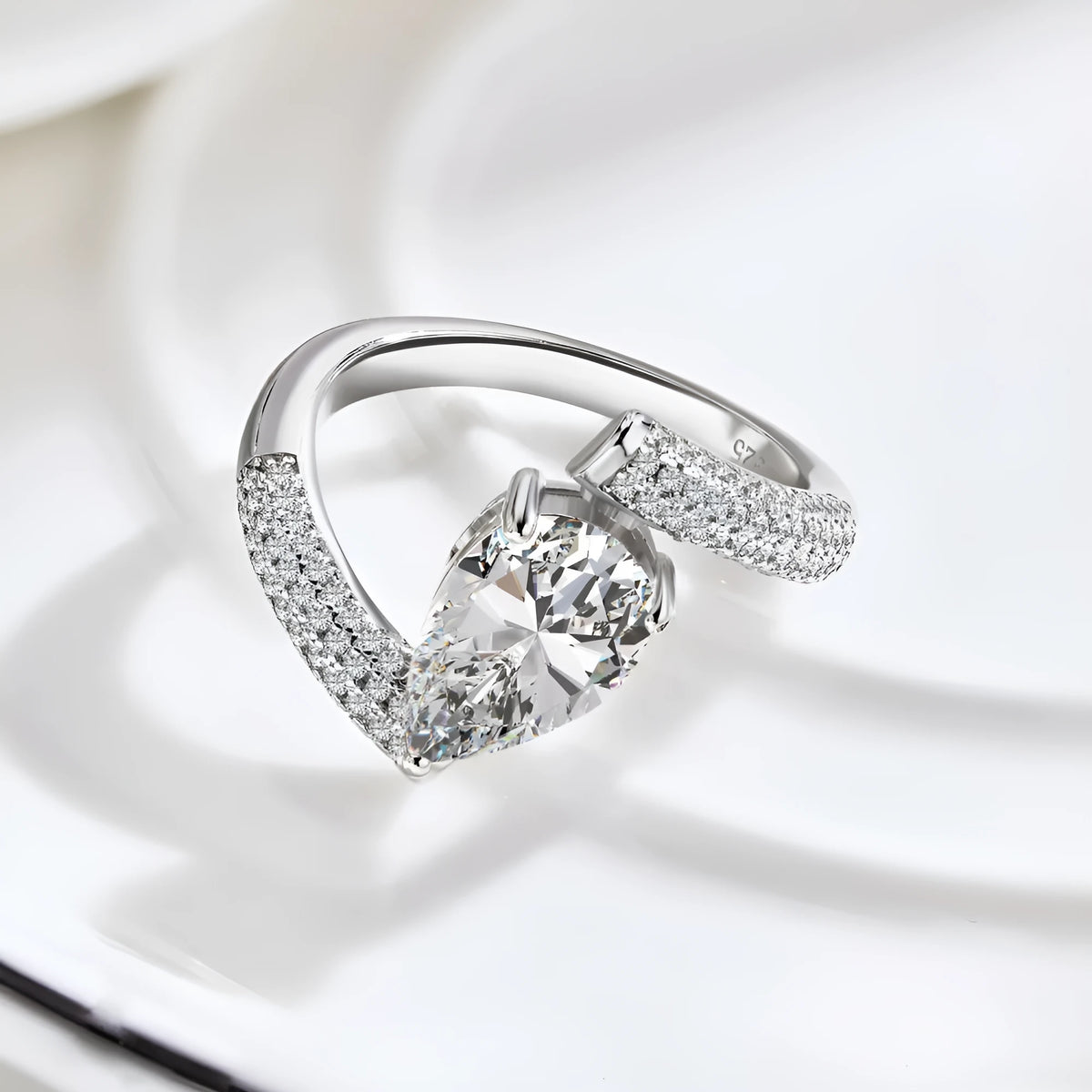 S925 sterling silver ring with water drop zircon inlay, U-shaped band and triangle element, fashion OL style