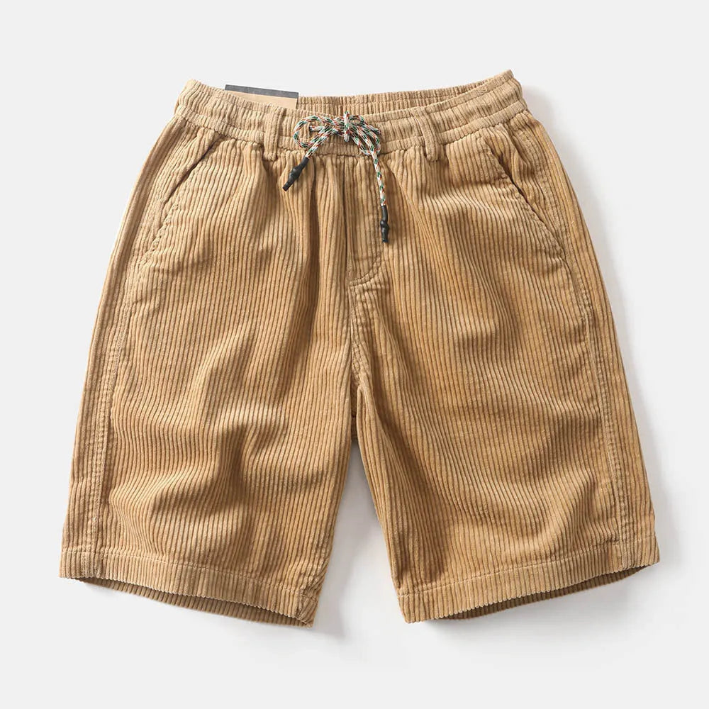 Men's khaki retro cargo shorts with straight-leg cut and cargo pockets for summer street wear