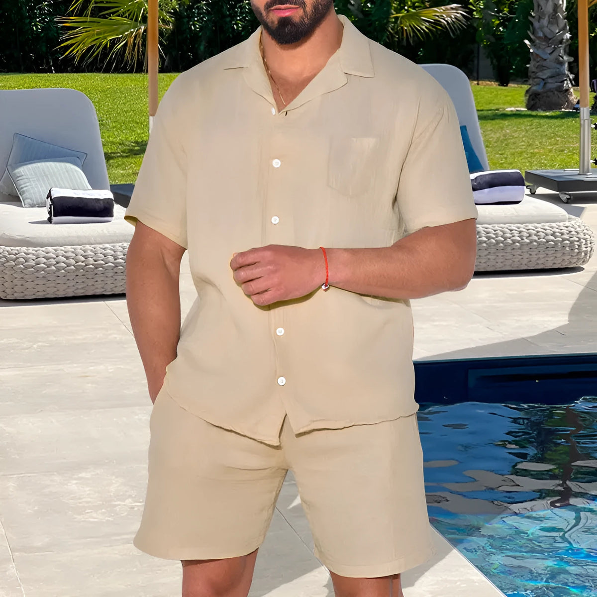 Loose summer sports short sleeve suit two-piece set with short sleeve top and shorts in polyester blend, sizes M to XXXL