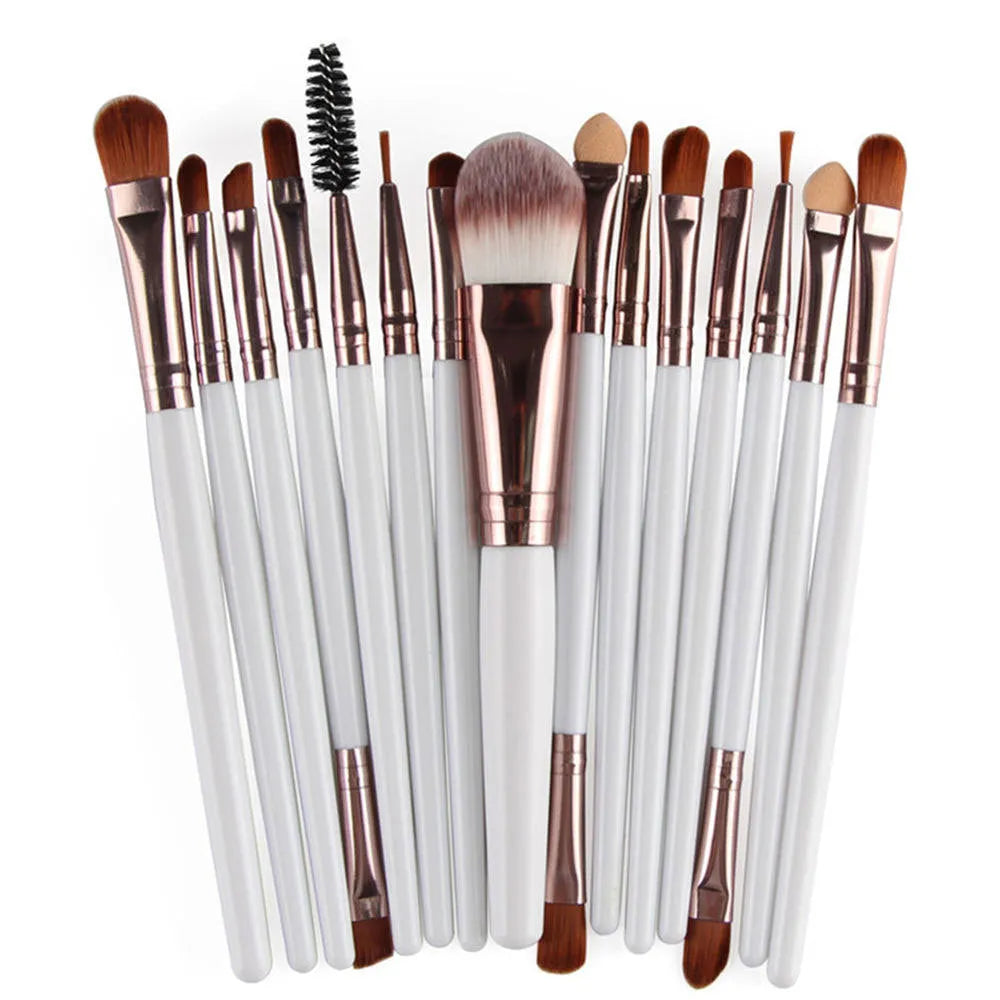 MAANGE 18 piece makeup brush set with fan-shaped contouring brushes on a table