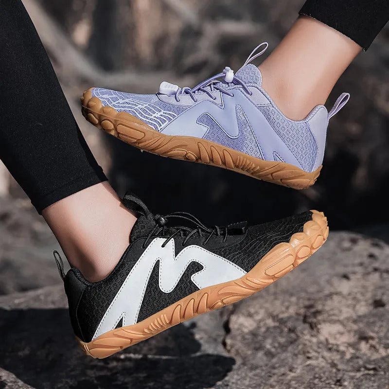 A pair of unisex sports climbing shoes with a Flyknit lining and rubber sole.