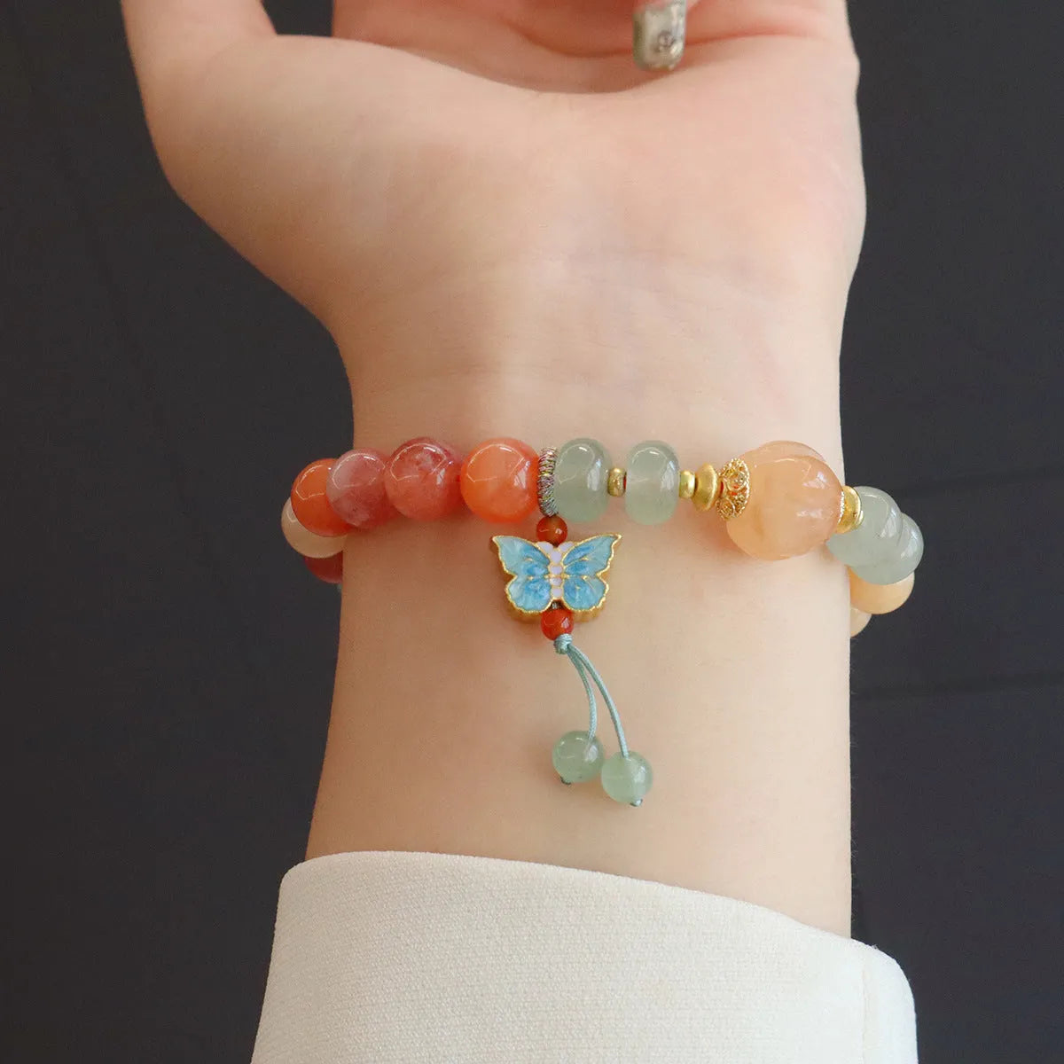 Natural stone Jinsi jade beaded bracelet with white crystal and lily motif, women's antique style