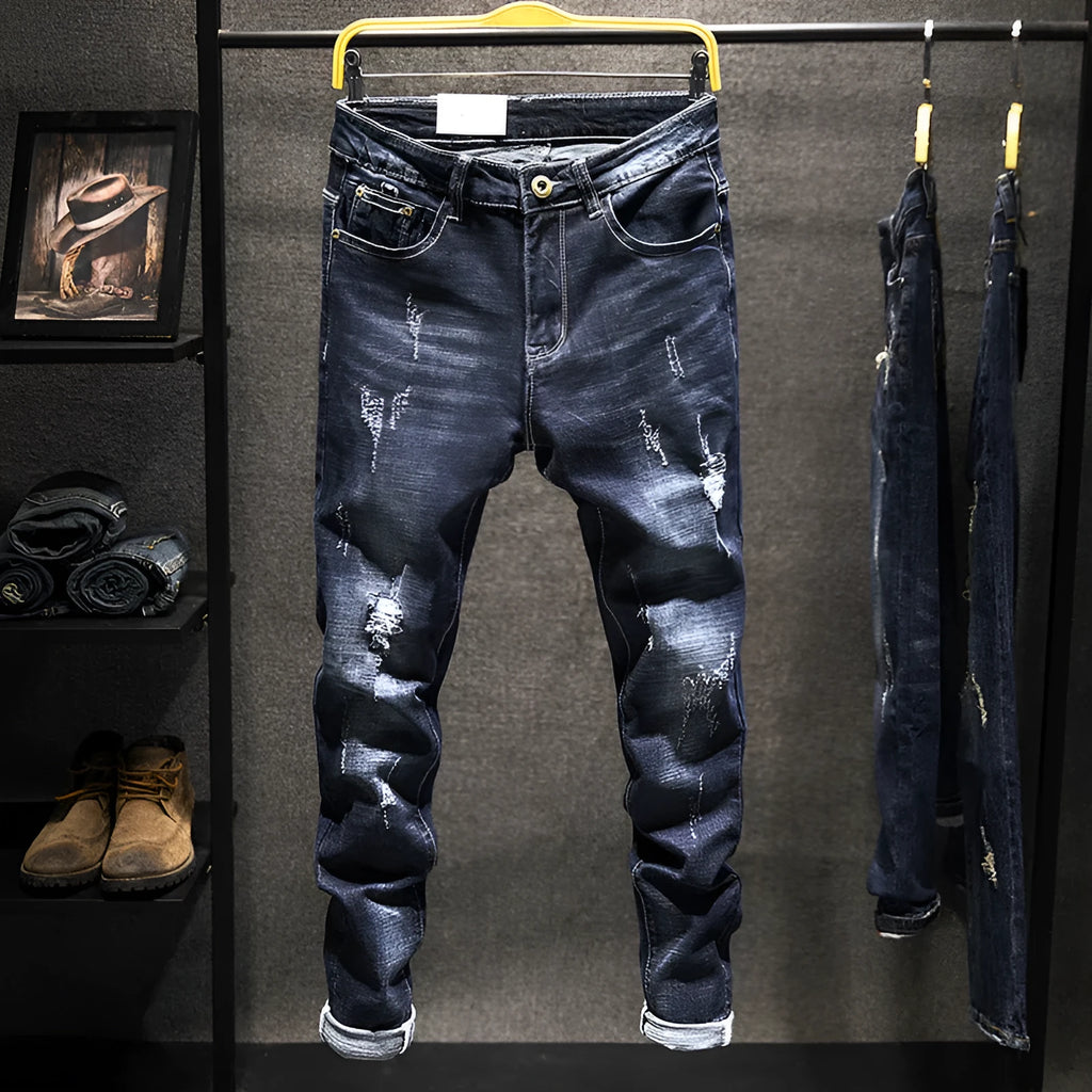 Men's slim fit skinny jeans in cotton denim with micro elasticity fabric available in dark blue and light blue