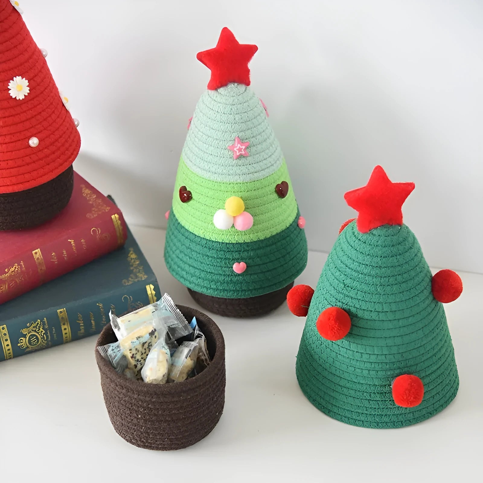 Cotton thread Christmas decoration storage basket with modern simplicity design, available in multiple colours including green and red variants