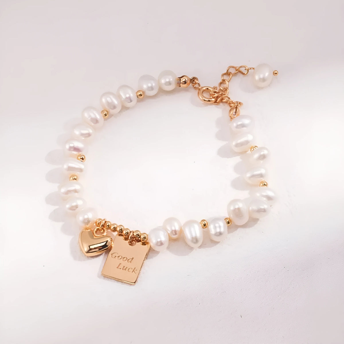 Women's artificial pearl bracelet with lucky square plate and heart charm, electroplated imitation pearl jewellery