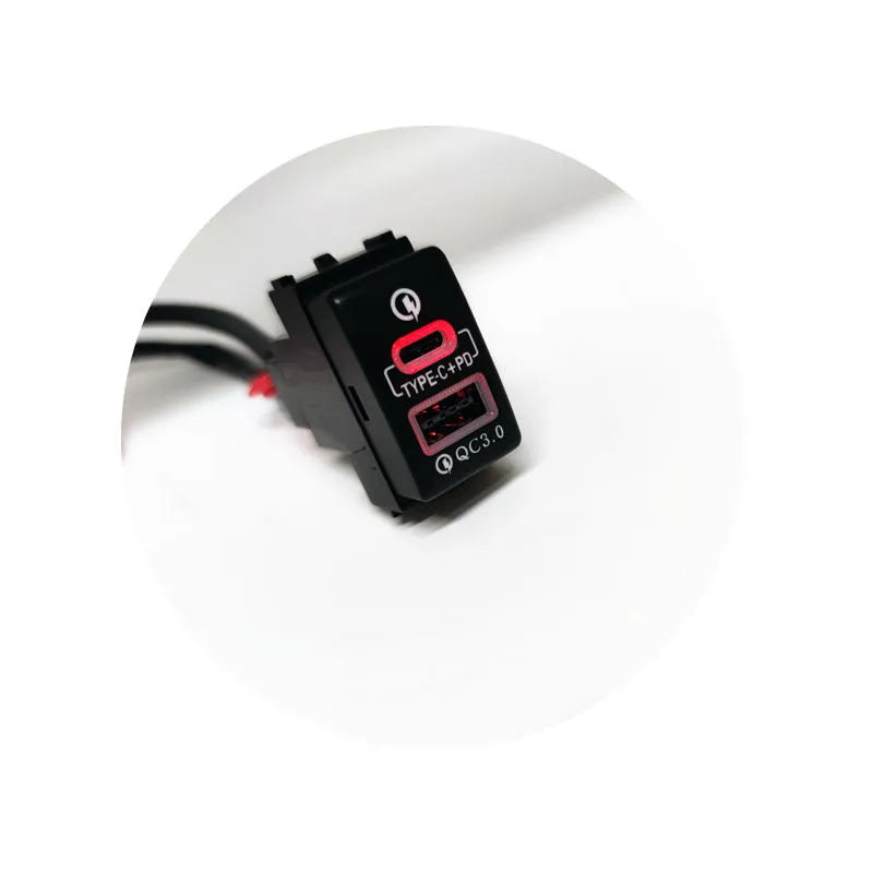 Portable PD fast car charger with QC3.0 snap-on design and Double Fast Charge model for wired in-car charging