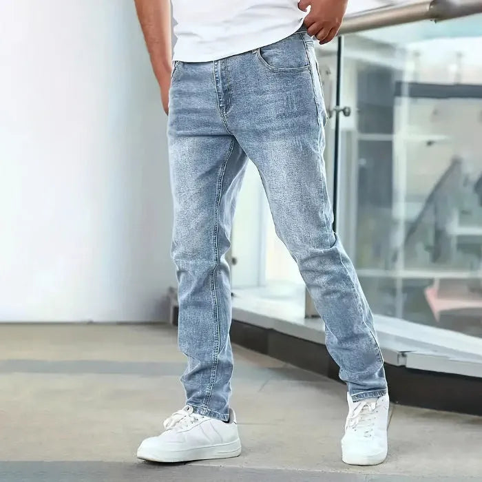 Men's straight-leg skinny jeans in black with high elasticity cotton fabric and zipper fly