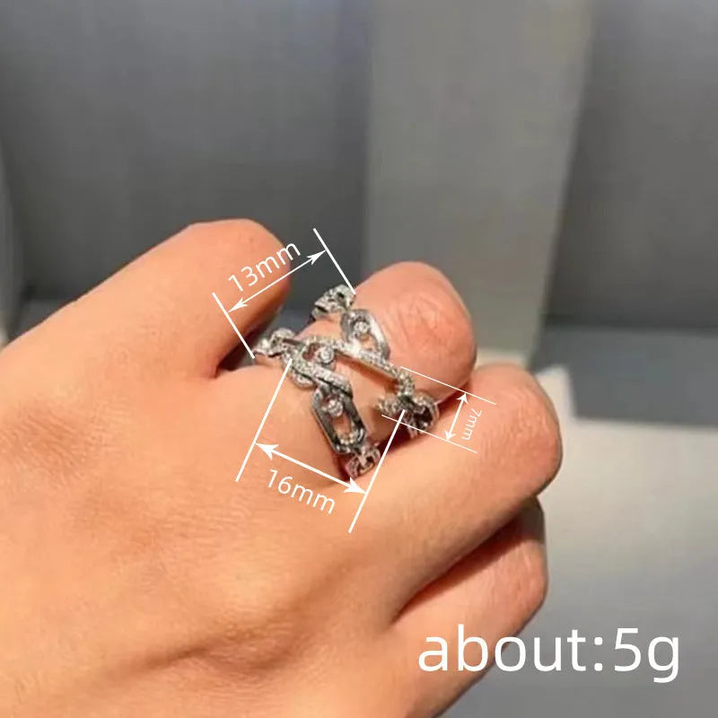 Niche clip design ring for women, white gold colour, geometric lock shape with inlaid zircon stone