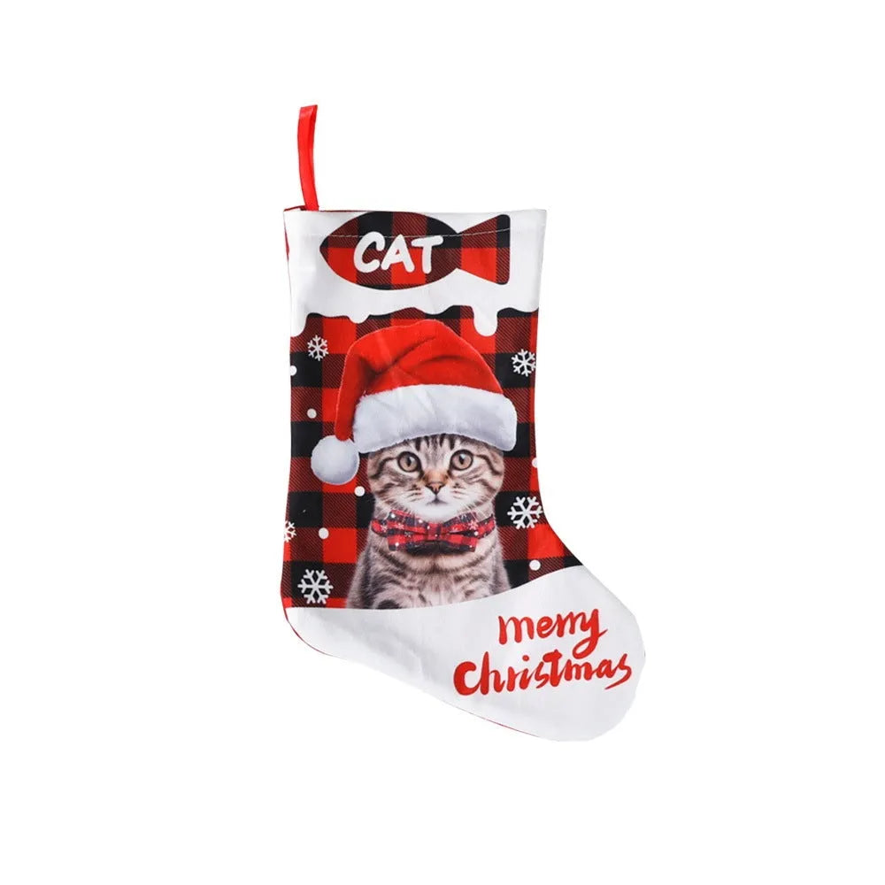 Cloth Christmas wall hanging decoration with printed puppy and cat designs in plaid patterns