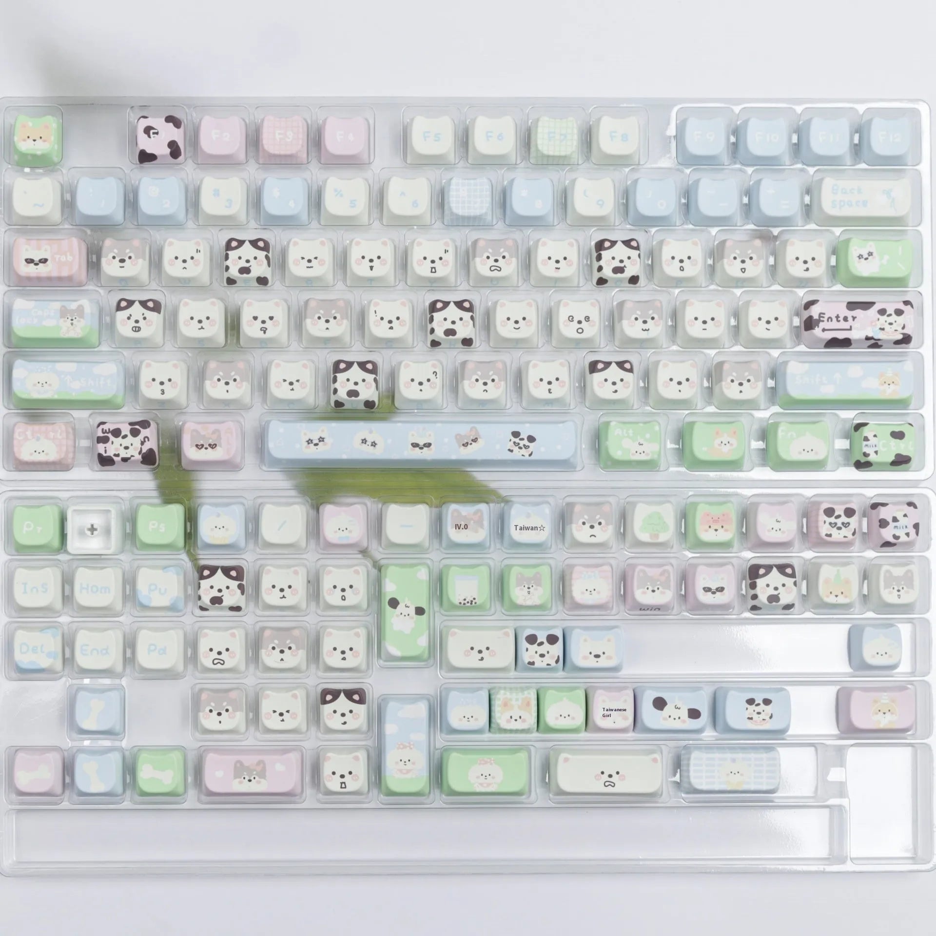 Set of 26 colourful puppy design PBT key caps for mechanical keyboards with 1.5 metre cable