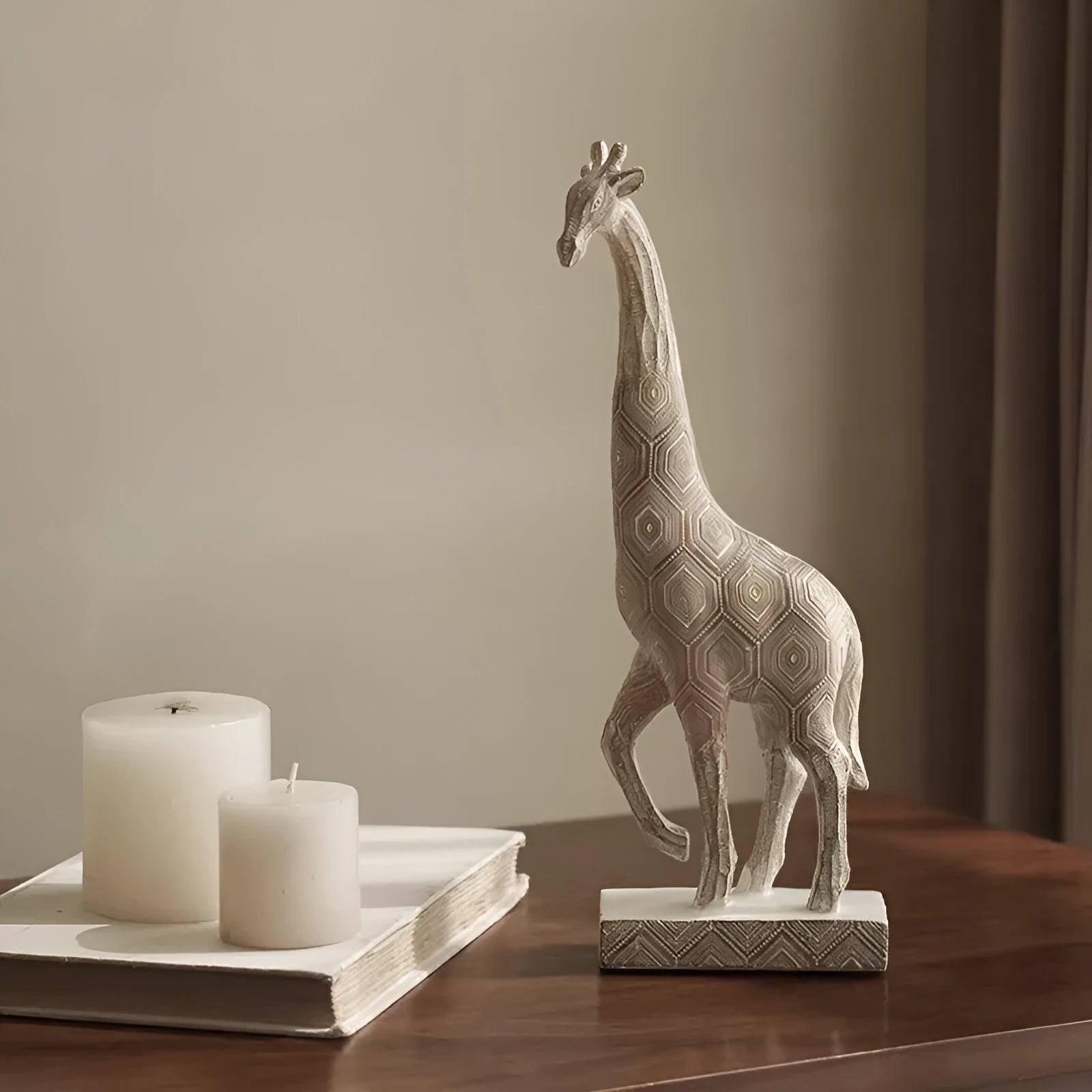 Wood-colour European style giraffe resin ornament for shelf decoration.