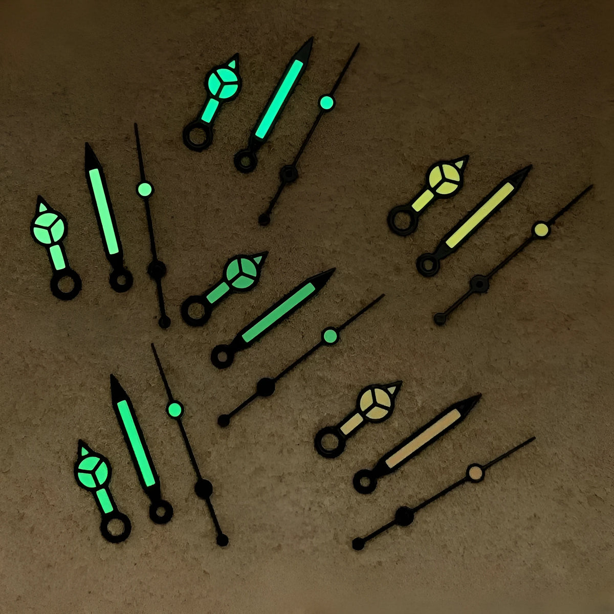 Set of three luminous watch hands with black edge green finish, sizes 7.5mm, 12mm and 12.5mm, for NH35 NH36 4R 7S movements