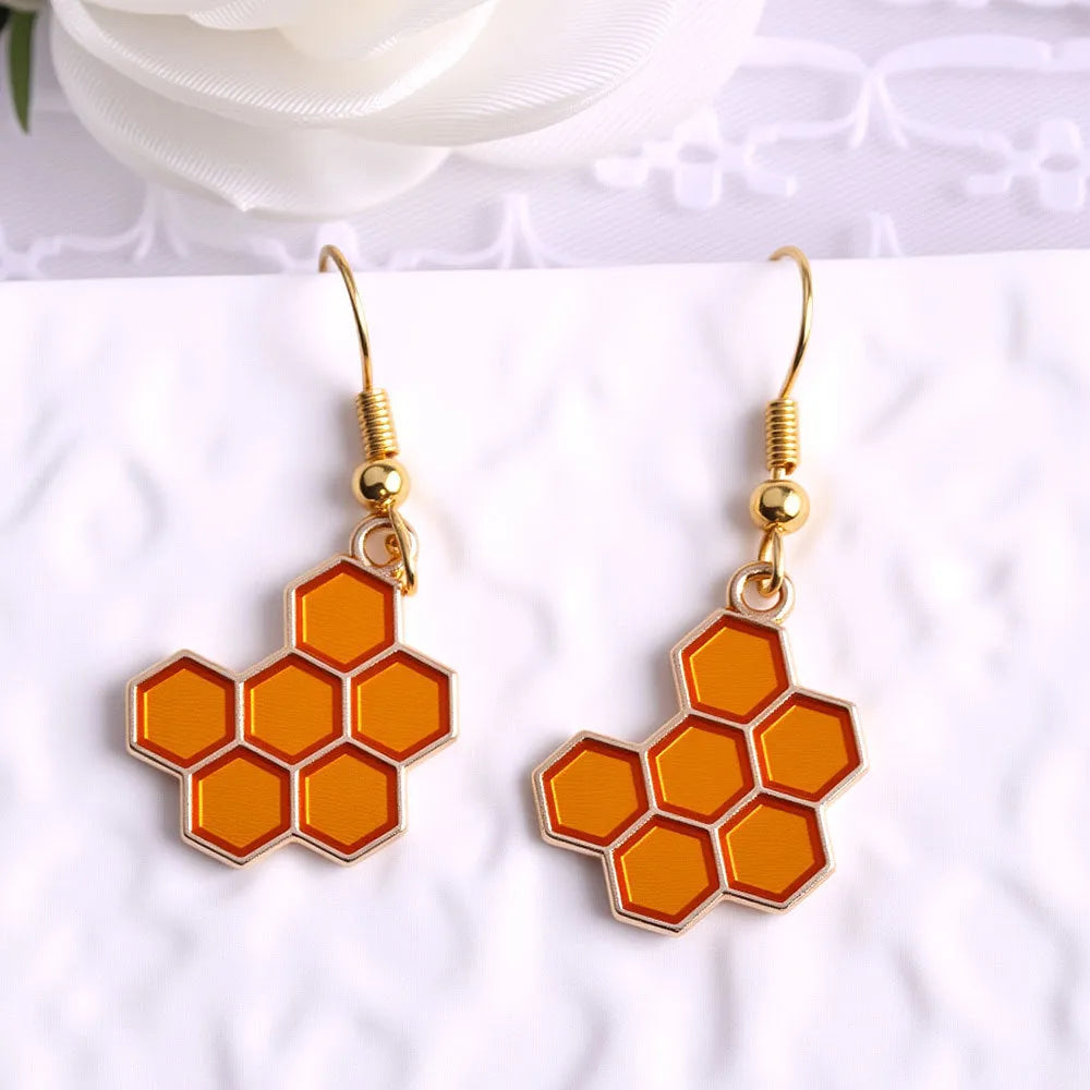 Cartoon bee creative earrings for women alloy electroplated finish pastoral style