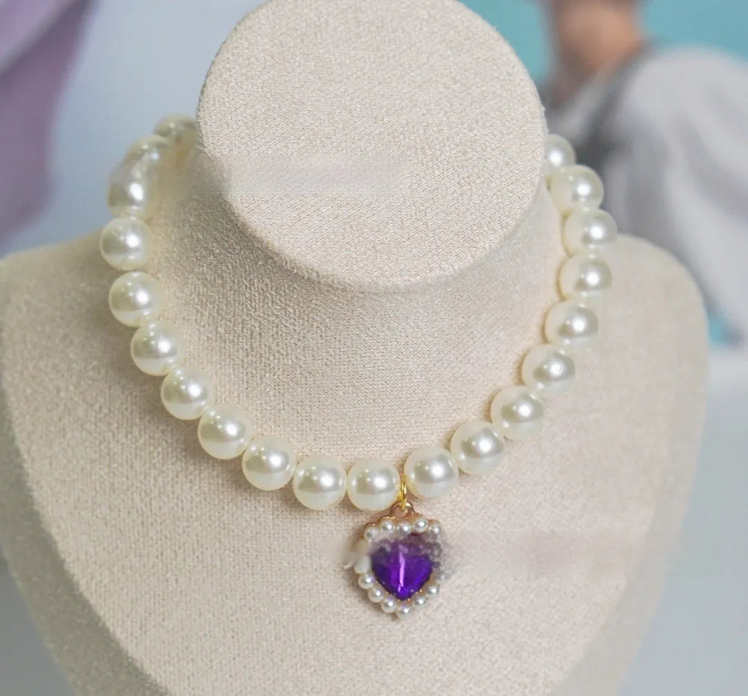 Decorative plastic alloy resin cat collar with pearl necklace design and love gem charm in selected colour