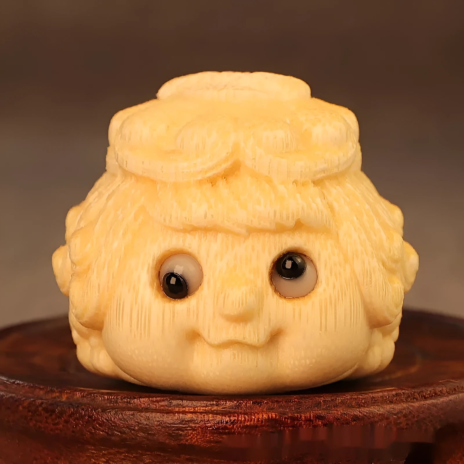 Golden toad princess bamboo carving ornament with cute style design for household display