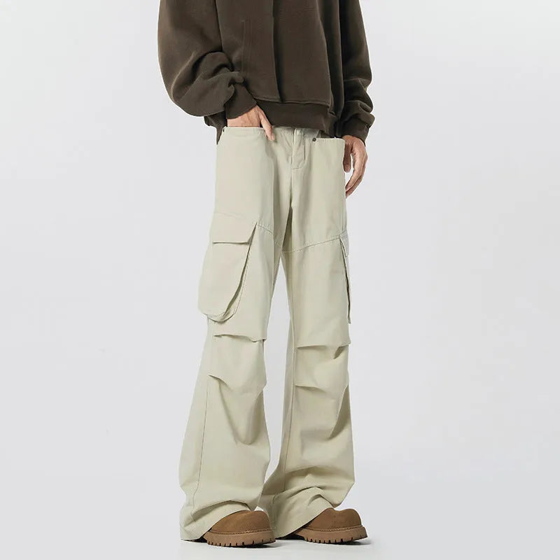 Men's straight-leg trousers with high waist and button fly in black and milky white colours
