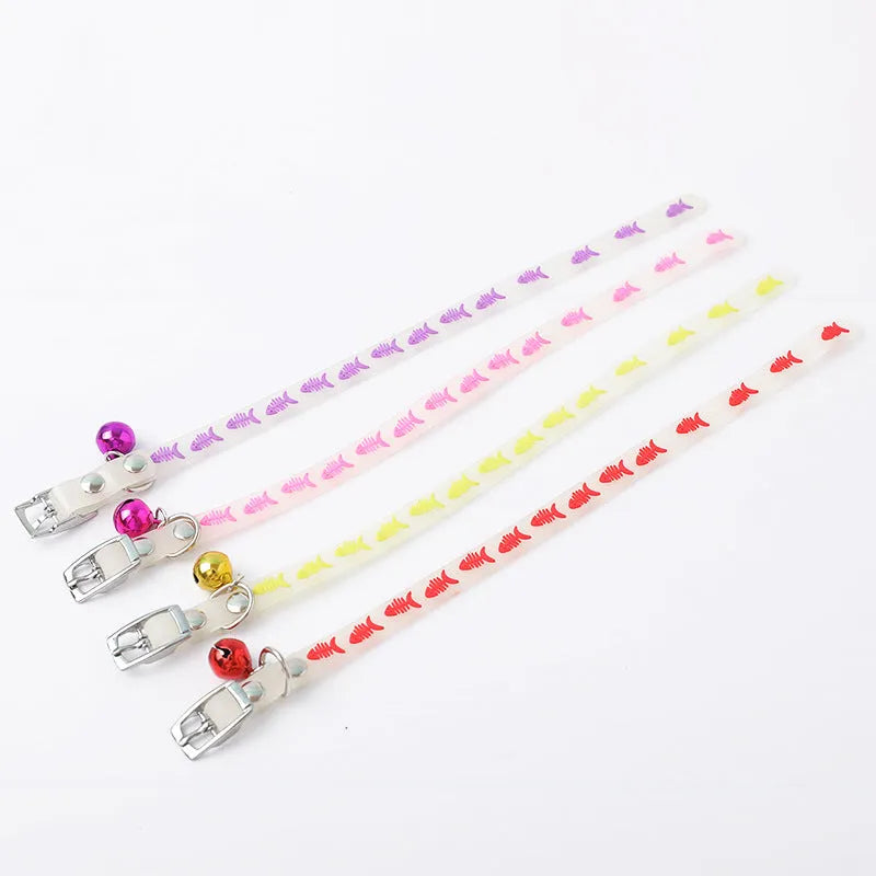Cat luminous collar with night illumination, adjustable 29cm silicone chain and metal bell