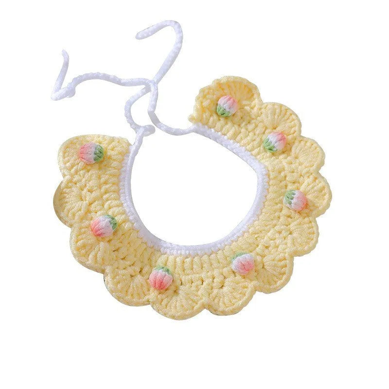 Handmade wool collar with embroidery for British Shorthair kitten in cartoon style