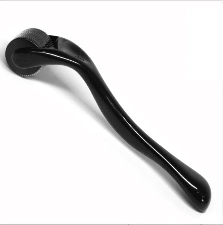 Black 540 microneedle beard roller with 304 stainless steel needles, 16.5 x 4.5 x 4cm, 90g, PC handle