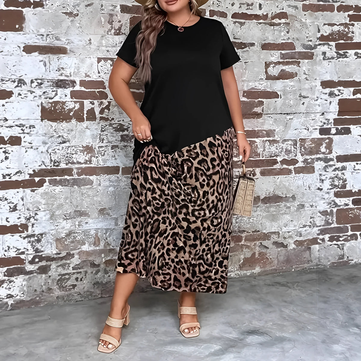 Women's black leopard print loose maxi dress with quarter sleeves and contrast stitching, plus sizes 1XL-5XL.