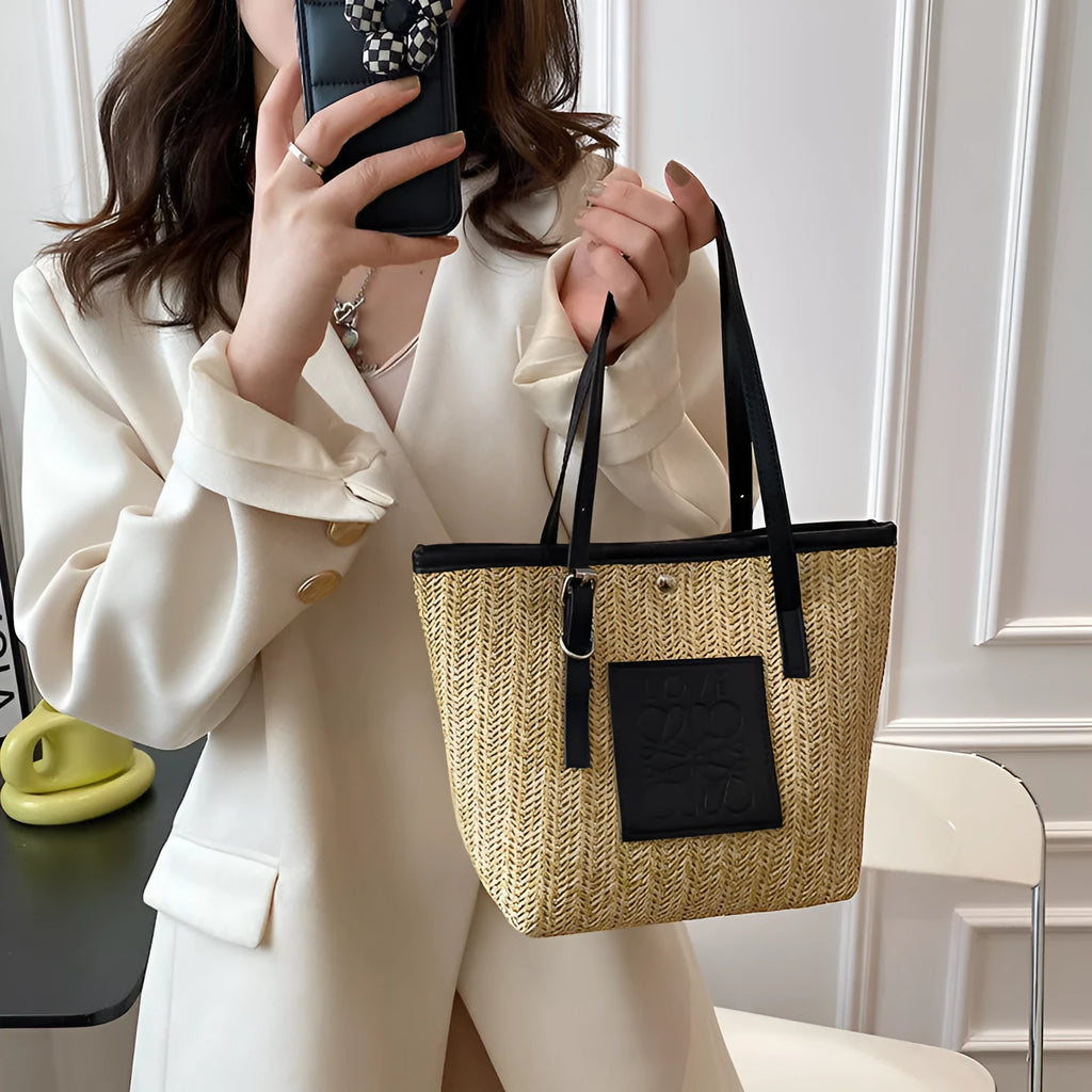 Straw woven women's shoulder bag in European American retro style with grass texture lining