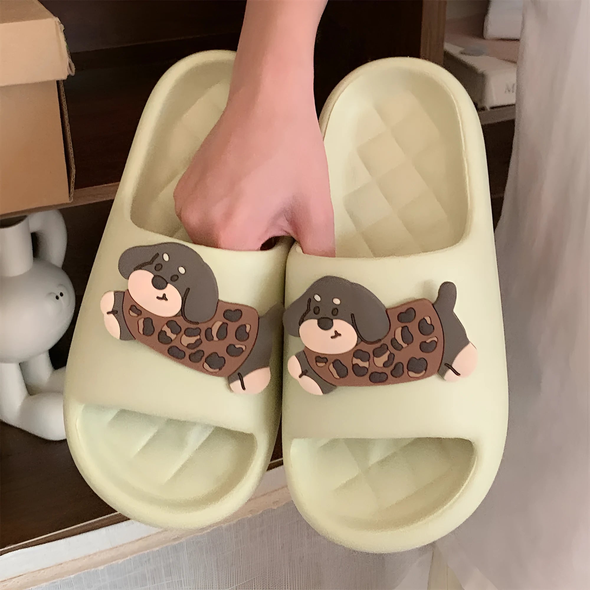 EVA flip flops with thickening sole in desert brown colour for home and outdoor leisure wear