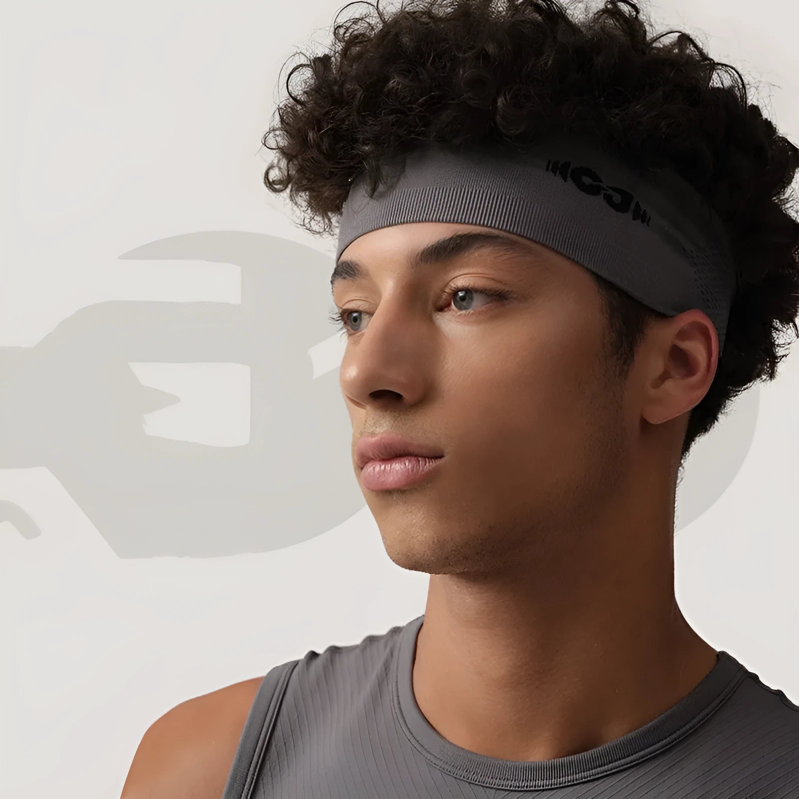 A classic black seamless knitted exercise hair band for men and women, suitable for cycling and running sports.
