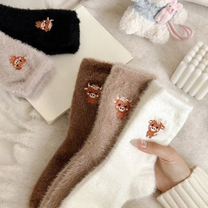 Women's fleece-lined thickened warm mid-calf socks in autumn winter colours black white khaki light coffee dark coffee