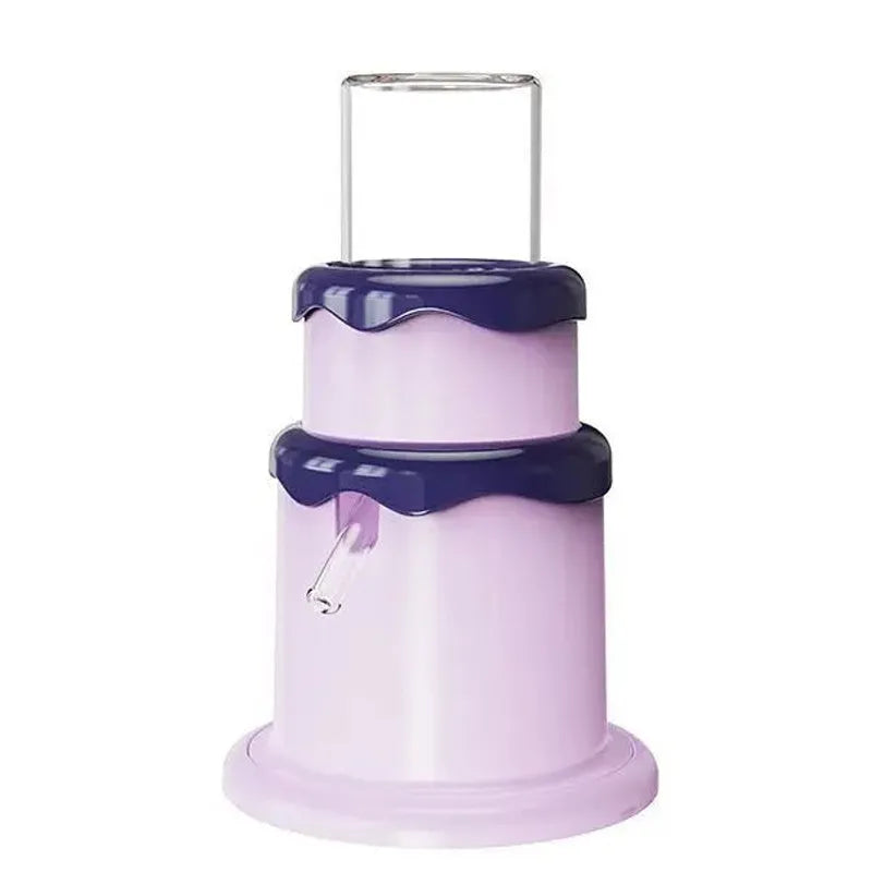 Small pet vacuum drinker kettle with borosilicate glass reservoir and plastic mounting hardware
