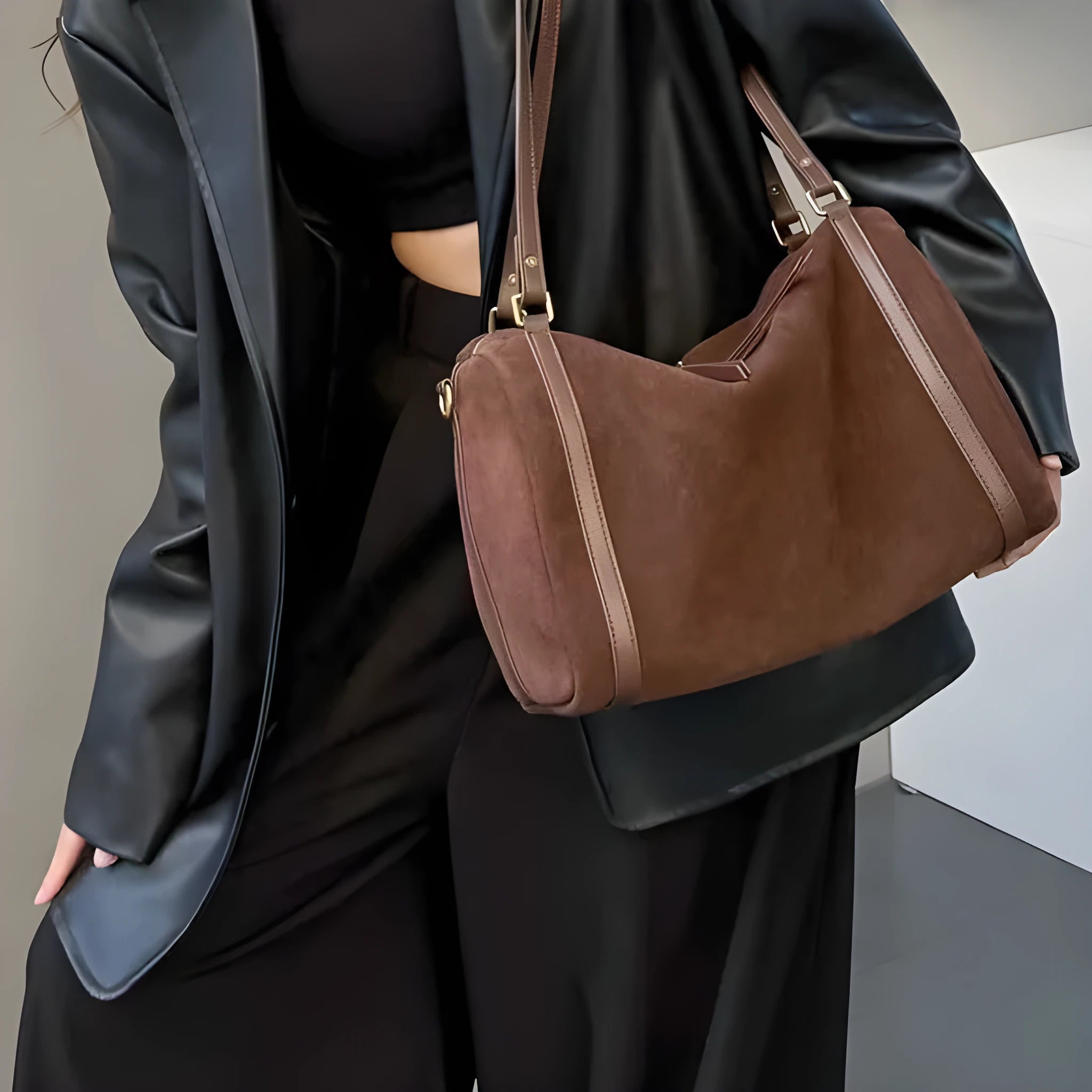 Vintage matte cowhide Boston bag, genuine leather, horizontal square shape, khaki colour, 34x16x21cm