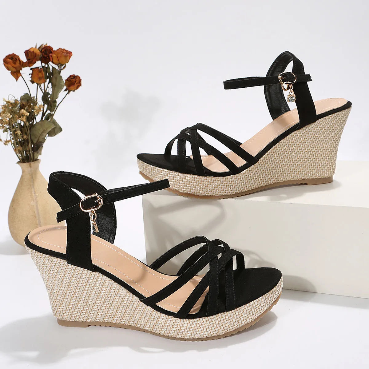 Women's wedge sandals with cloth upper and fish mouth toe design in black and white