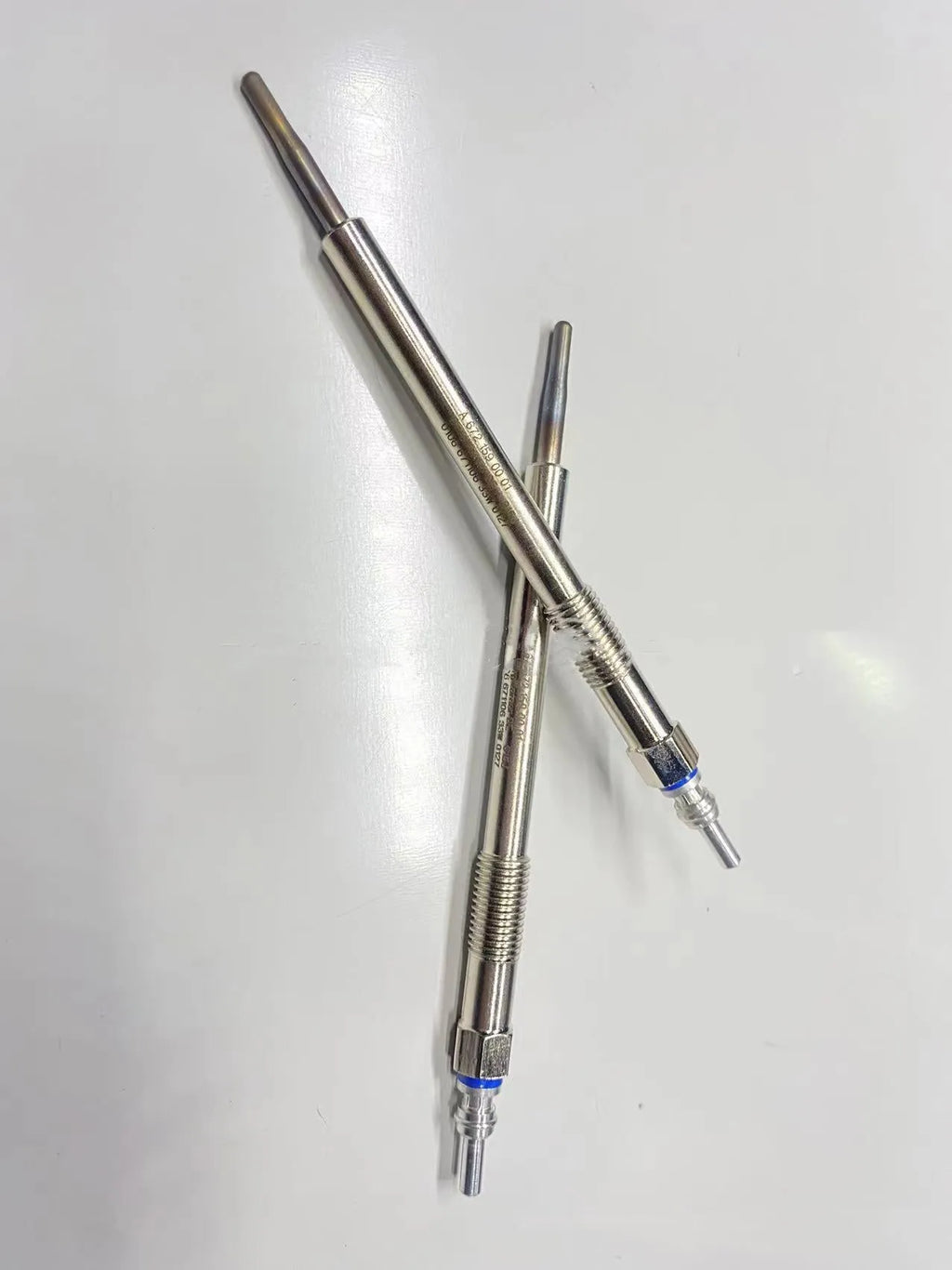 Shuanglong 3D printer preheating plug with 1mm cylinder diameter for heating element connections