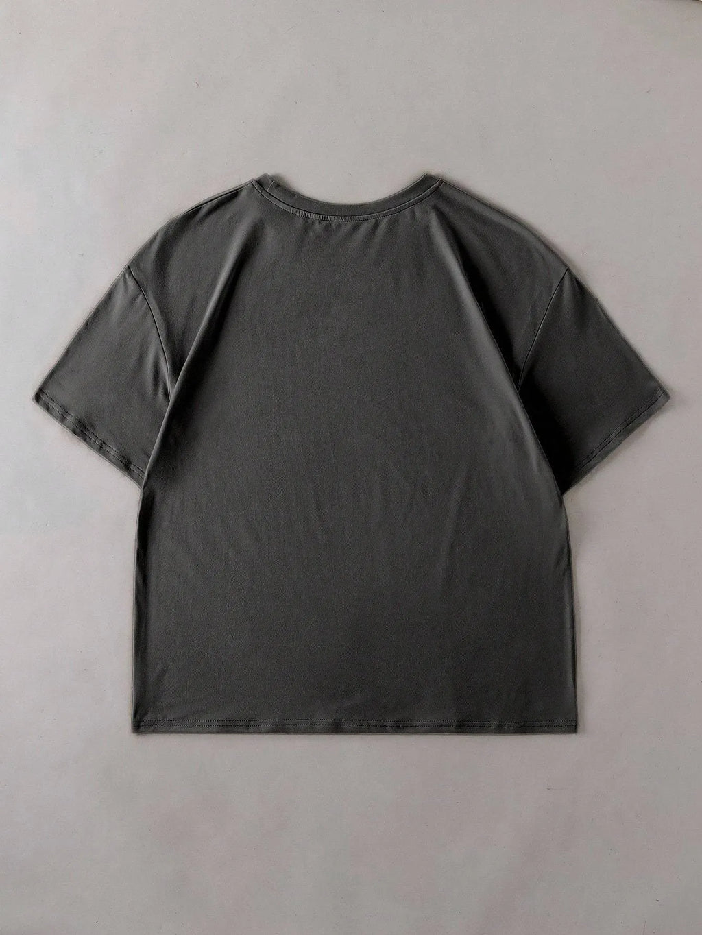 Loose cotton summer t-shirt with round neck and short sleeves in multiple colours
