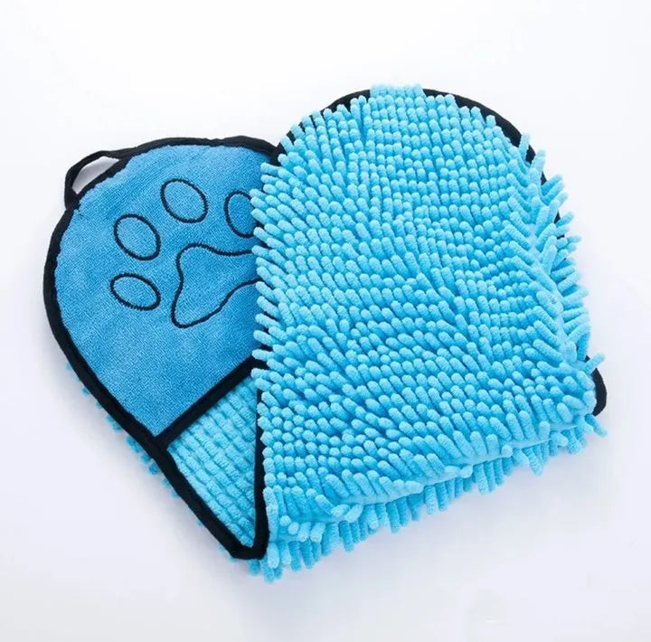 Blue quick-dry fibre dog bath robe towel for drying pets after washing.