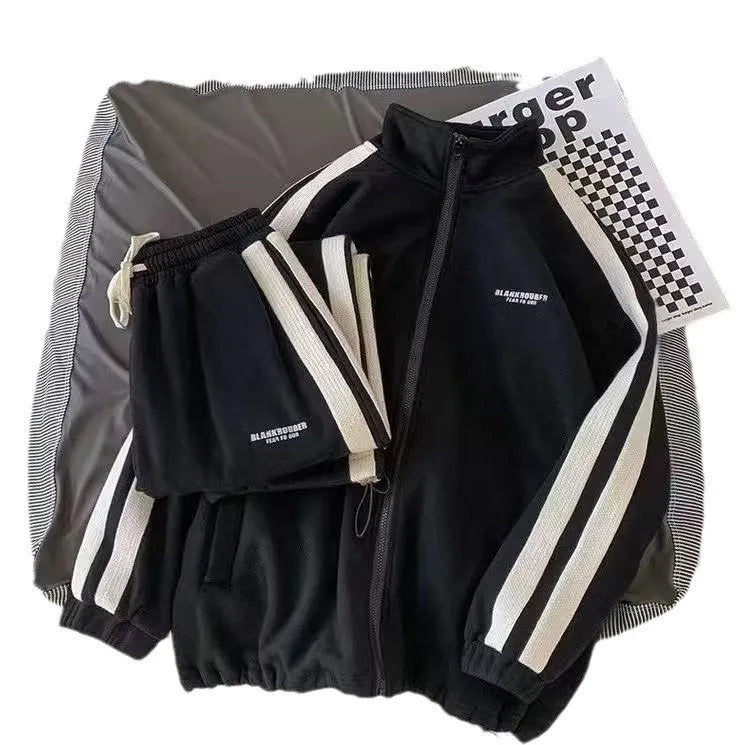 Casual sporty sweatshirt set with letter print and side pockets in green, available in sizes M to 3XL