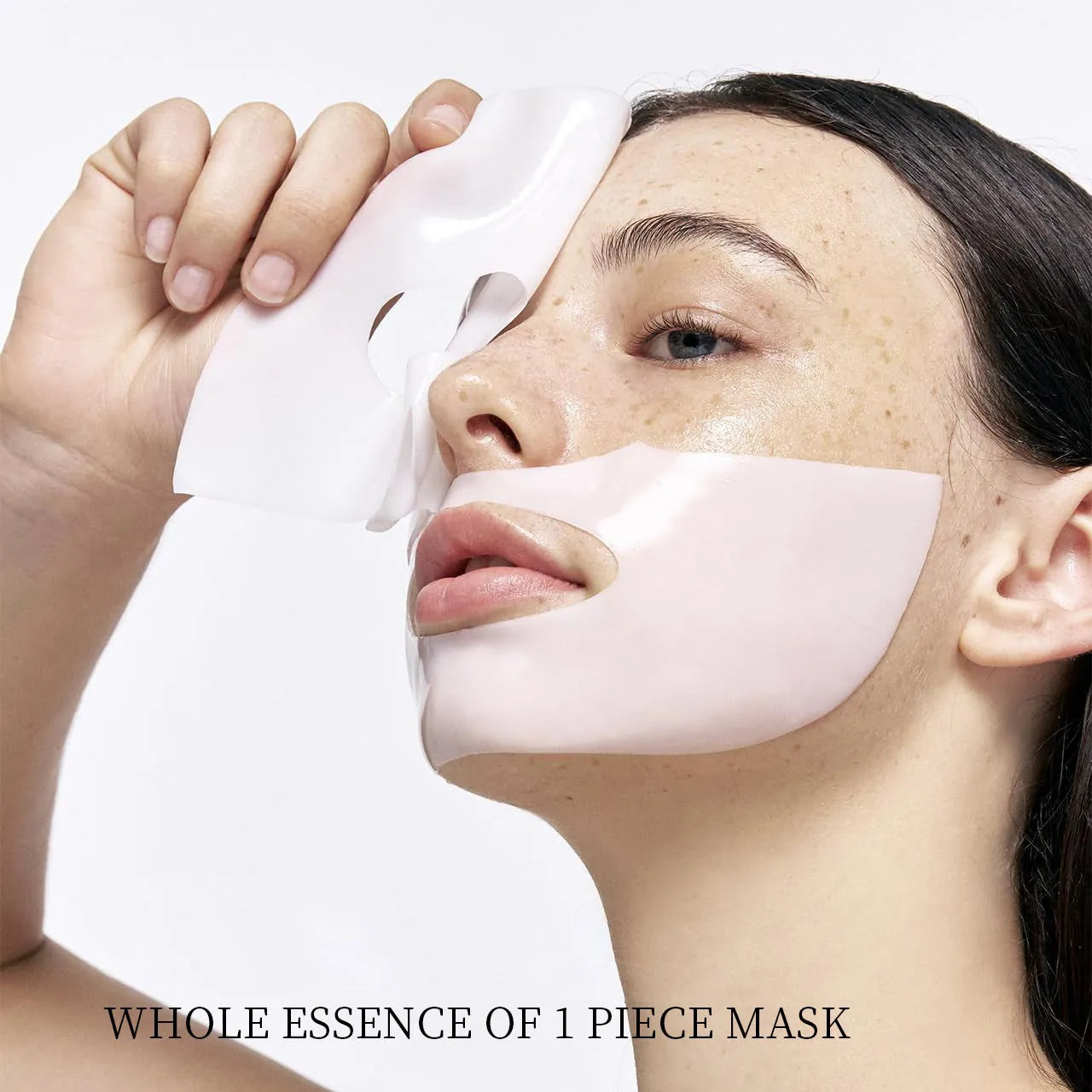 Box containing four collagen layered patch masks for facial moisturising and rejuvenation.