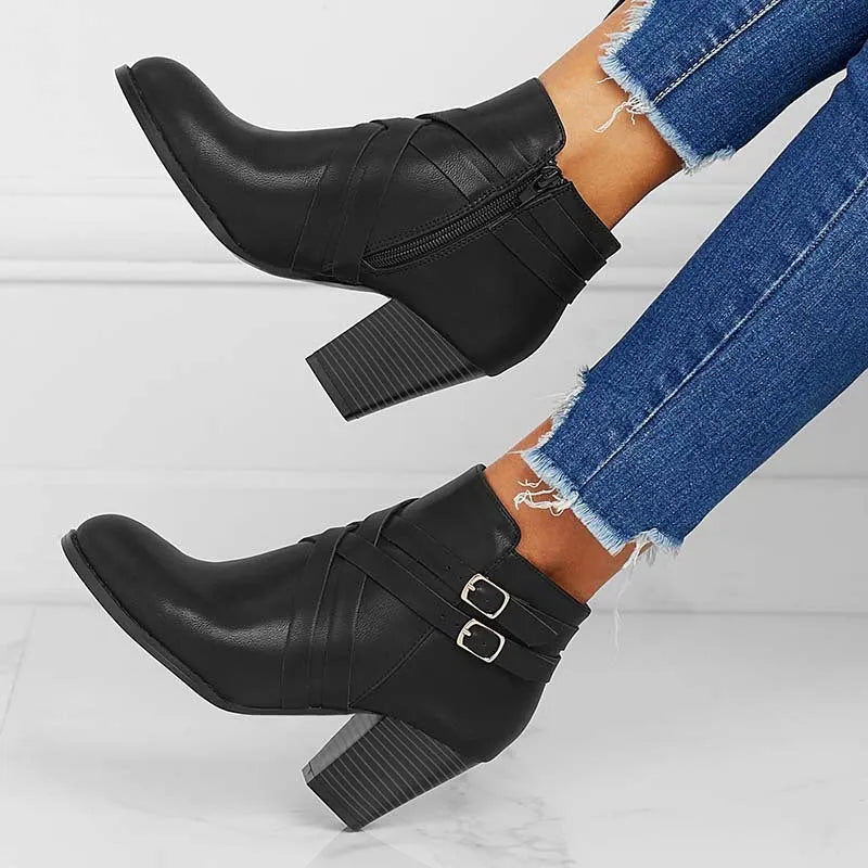 Short boots with side zipper, 7cm heel, buckle details, available in black, brown and grey colours