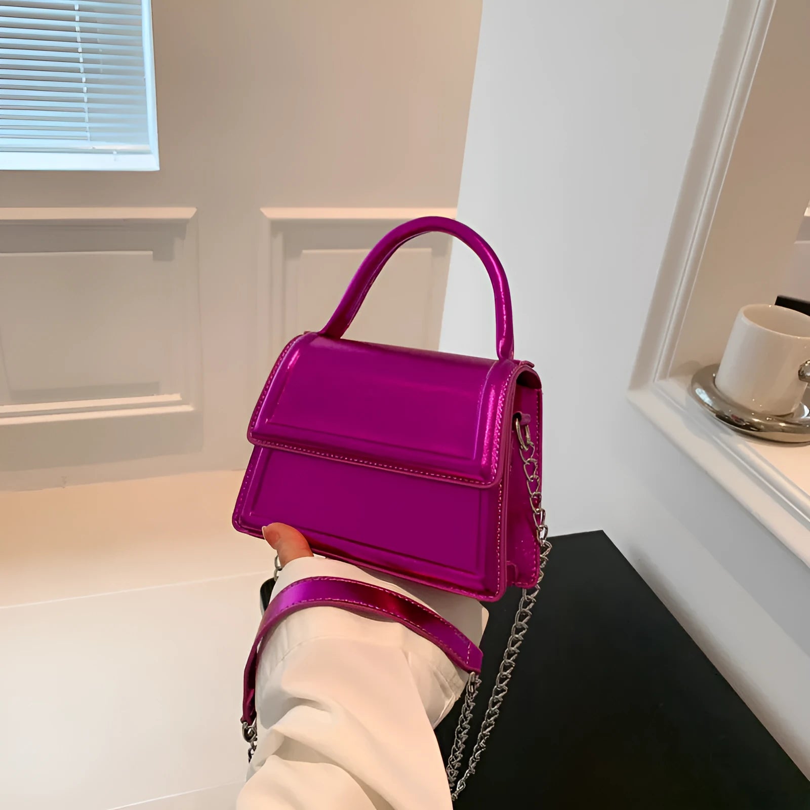 Retro horizontal square crossbody bag in PU leather with six colour options