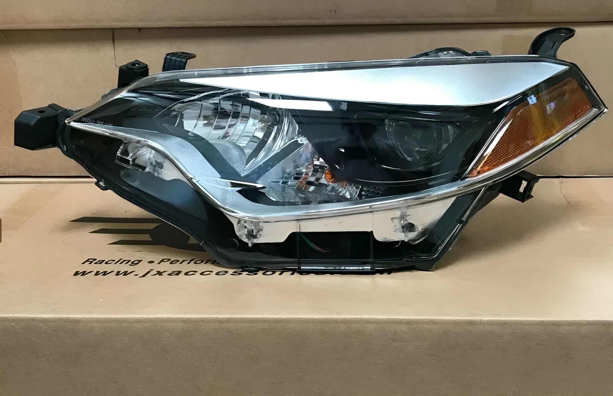 Toyota Corolla halogen headlight assembly replacement part 8111002E60