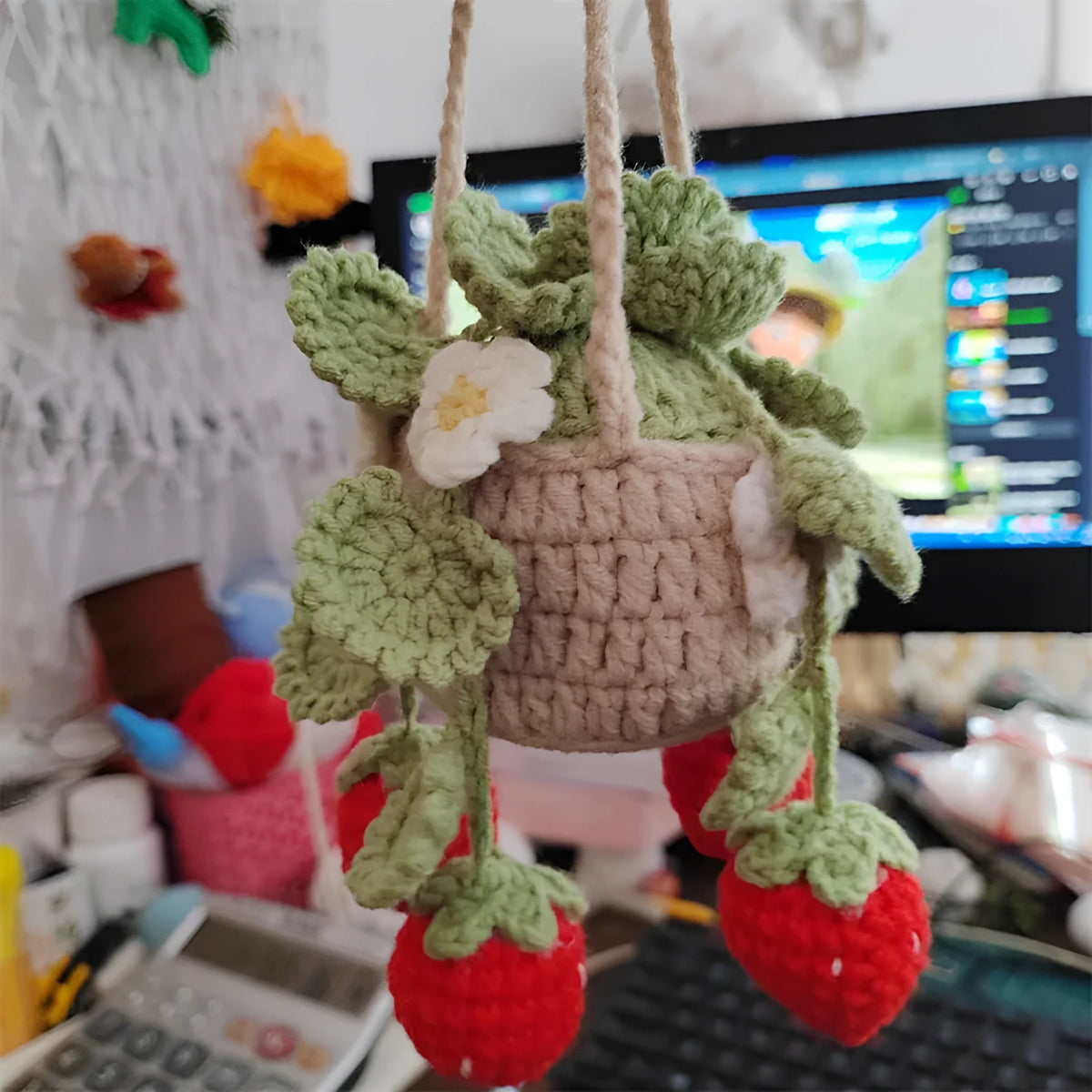 Red wool knitted strawberry car hanging pendant with three-dimensional fruit design for car trailer decoration