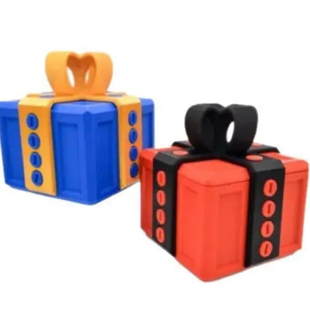 Christmas spoof middle finger gift box, 5cm plastic novelty toy in black and gold