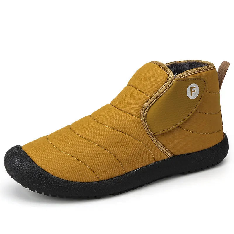 Men's waterproof cotton snow boots with artificial plush lining and non-slip rubber soles