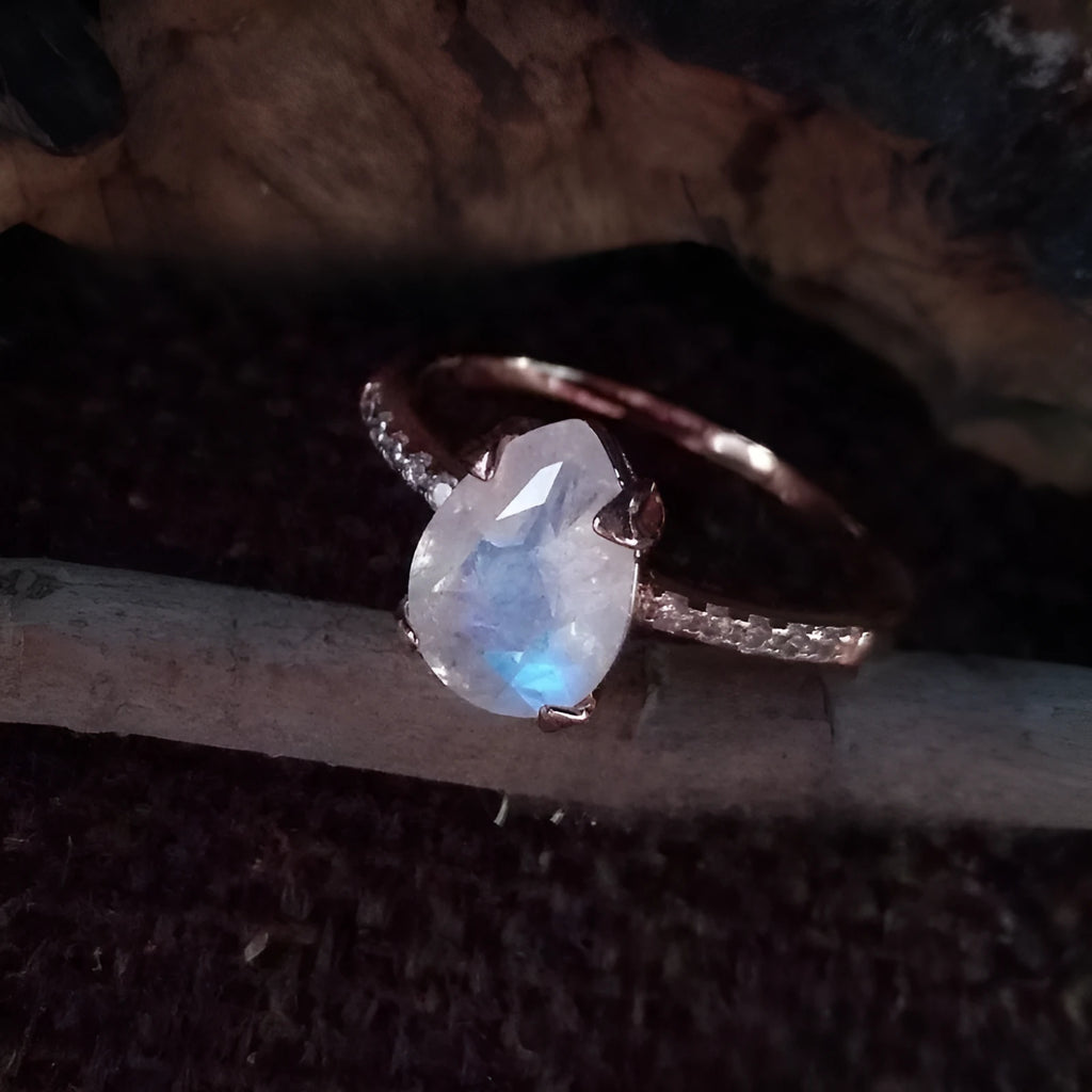 Silver drop ring with natural gemstone, water droplet design, women's chic style, sizes 5 to 11