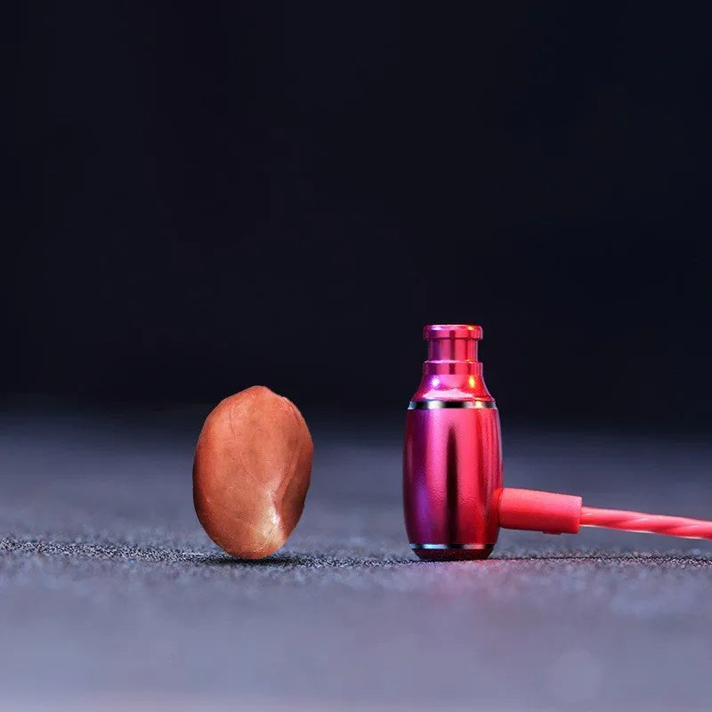 Wired in-ear subwoofer headphones with 3.5mm plug for phone and computer use