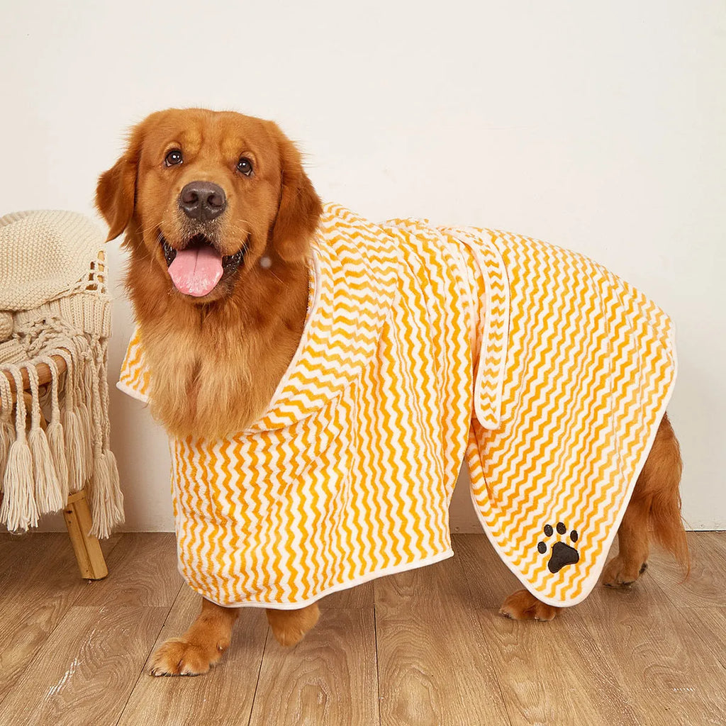 Grey microfiber pet bathrobe towel for dogs and cats with belt, size M, on a white background