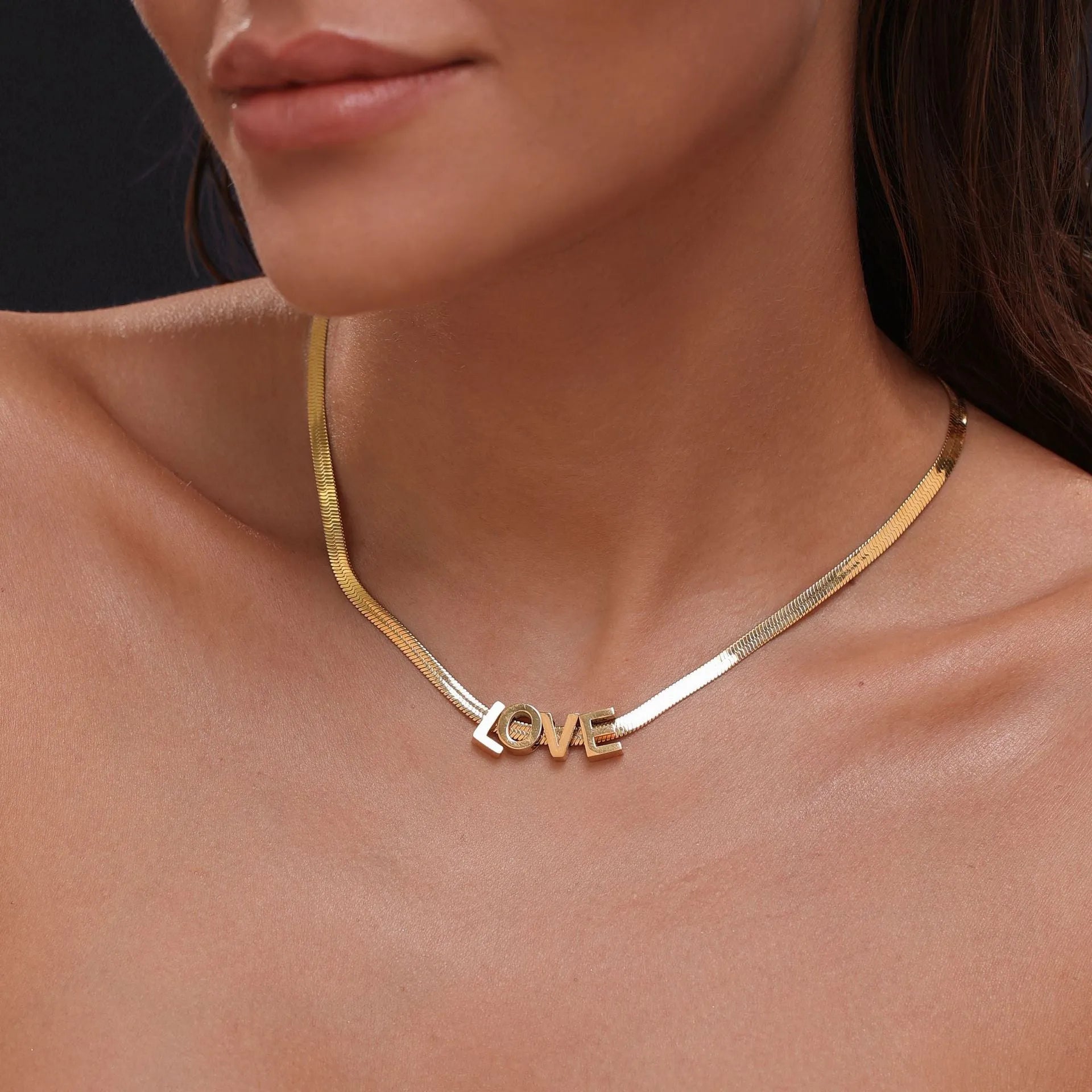 Titanium steel personalised necklace with letter or number pendant on 40.5cm chain
